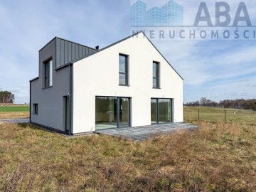 Nowoczesny dom blisko Jeziora Powidzkiego – Polanowo
