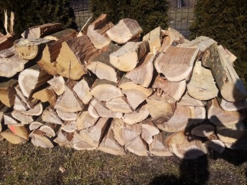 Dąb drewno opałowe połupane