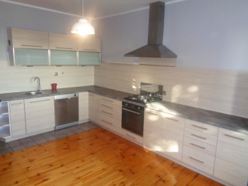 WYNAJMĘ DOM &ndash; OBRZEŻA ŚLESINA