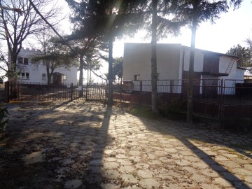 WYNAJMĘ DOM &ndash; OBRZEŻA ŚLESINA