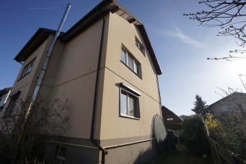 Na sprzedaż przestronny dom z dużym potencjałem - Nowy Dw&oacute;r