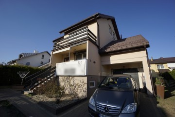 Na sprzedaż przestronny dom z dużym potencjałem - Nowy Dw&oacute;r