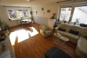 Na sprzedaż przestronny dom z dużym potencjałem - Nowy Dw&oacute;r