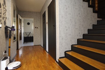 Na sprzedaż przestronny dom z dużym potencjałem - Nowy Dw&oacute;r