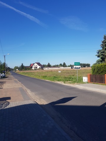 Sprzedam działkę na osiedlu - = GRÓJEC = -