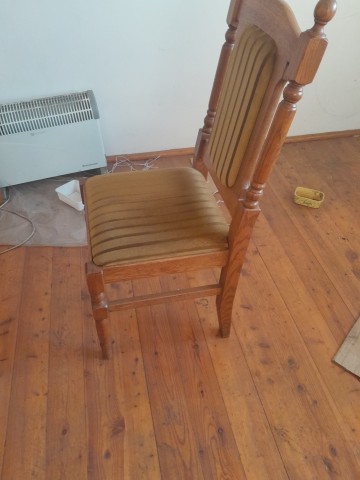 Sprzedam krzesła dębowe