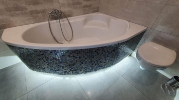 nieruchomość w Turku z 2 budynkami 40 i 100 metr&oacute;w