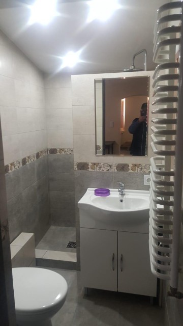 nieruchomość w Turku z 2 budynkami 40 i 100 metr&oacute;w