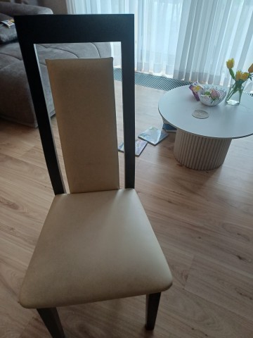 Krzesla sprzedam
