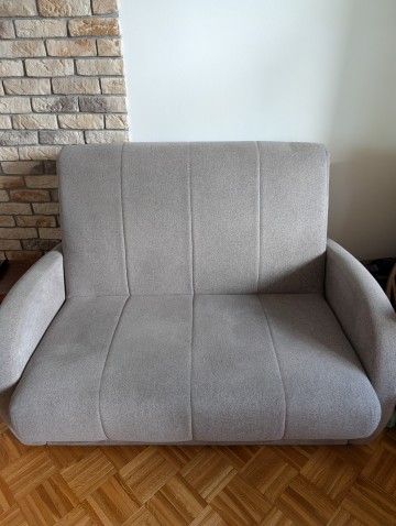 Sprzedam sofę 400 zł.