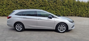 Piękny Opel Astra salon PL, bogate wyposażenie, Faktura VAT