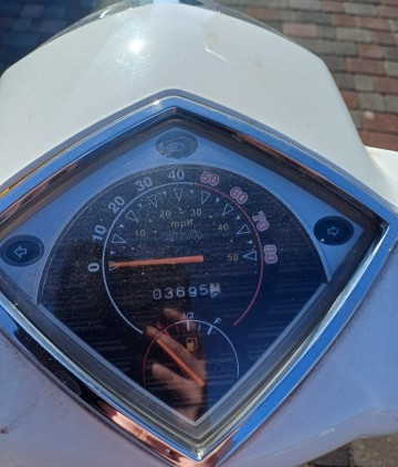 Sprzedam skutera yiben 49,50cm3