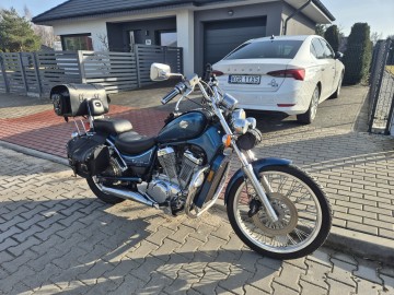 Suzuki Intruder VS800