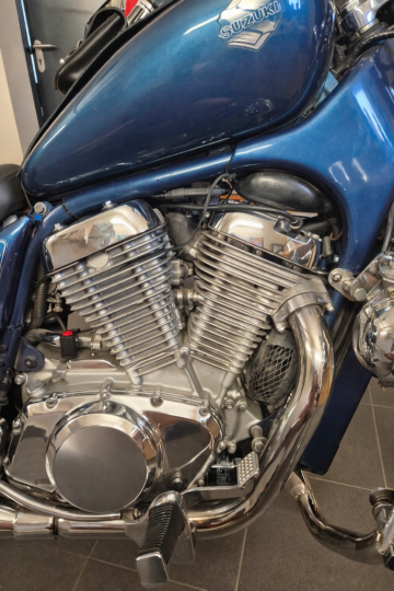 Suzuki Intruder VS800