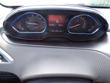 PEUGEOT 2008 1.6 BENZ 120 KM ZAMIANA NAVI ALU SK&Oacute;RA