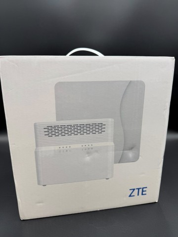 Router ZTE MF258K Stan: bardzo dobry, sprawny. Działa w każd
