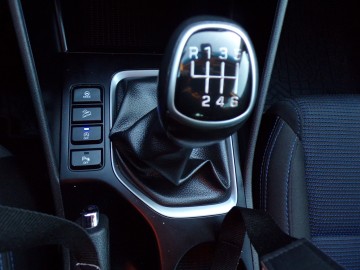 HYUNDAI TUCSON 1.7 CRDI 116 KM NAVI ALU KAMERA