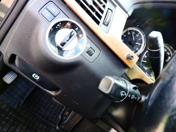 MERCEDES E-212 KOMBI ZAMIANA