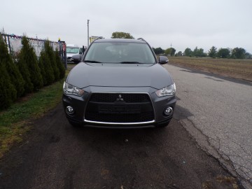 MITSUBISHI OUTLANDER 2.2 CRDI ZAMIANA