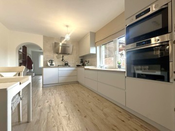 dom w Ślesinie sprzedam