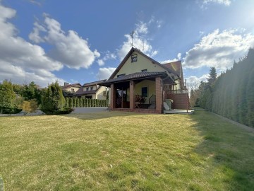 dom w Ślesinie sprzedam