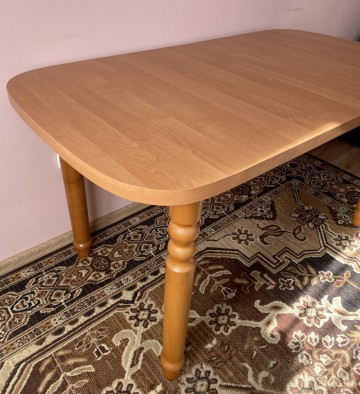 Sprzedam st&oacute;ł wraz z 6 krzesłami (komplet)