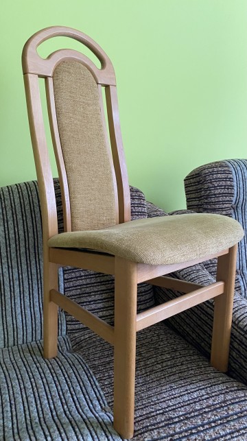 Sprzedam st&oacute;ł wraz z 6 krzesłami (komplet)