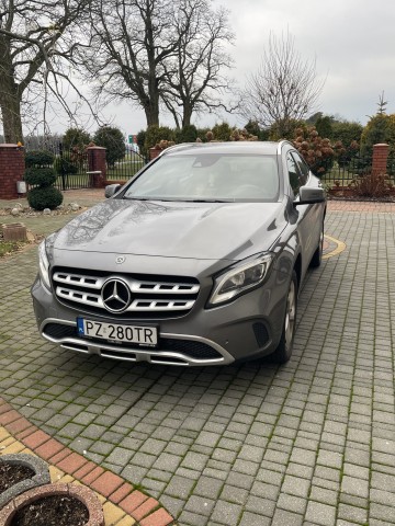 Mercedes GLA 200