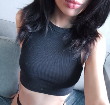 Sexting z młodą czarnula