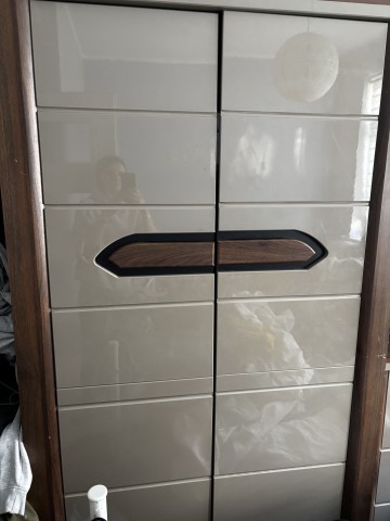 Sprzedam komplet szafa i komoda