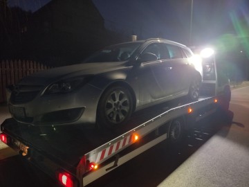 Pomoc drogowa 24h/7 Transport lawetą/