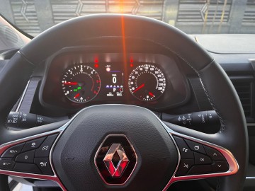 Renault Trafic 2024r AUTOMAT! LONG 9 os&oacute;b