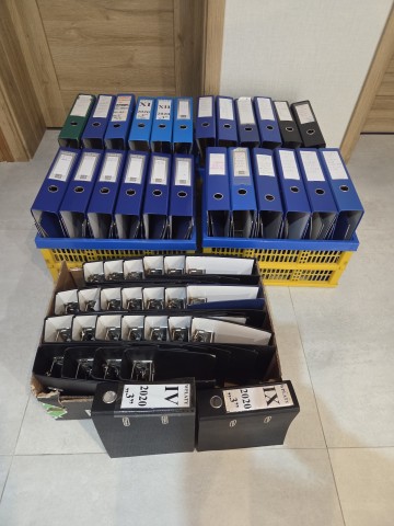 Segregator na dokumenty A4, A5 ponad 100 szt VauPe, Berlitz