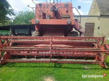 Kombajn zbożowy bizon ZO56
