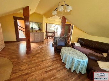 Dom wolnostojący 145 m² z zagospodarowanym ogrodem i dużą dz