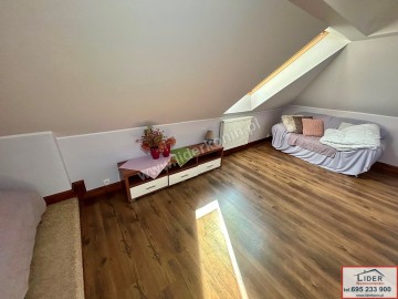 Dom wolnostojący 145 m² z zagospodarowanym ogrodem i dużą dz