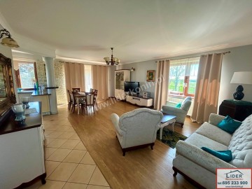 Dom wolnostojący 145 m² z zagospodarowanym ogrodem i dużą dz
