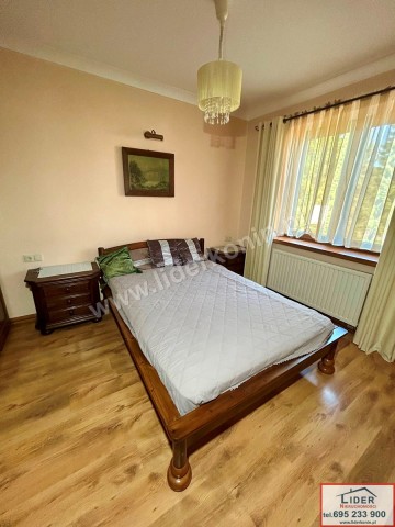Dom wolnostojący 145 m² z zagospodarowanym ogrodem i dużą dz