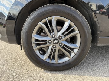 Hyundai ix35 1.6 BENZYNA Klimatronik Nawigacja Ledy Kamera