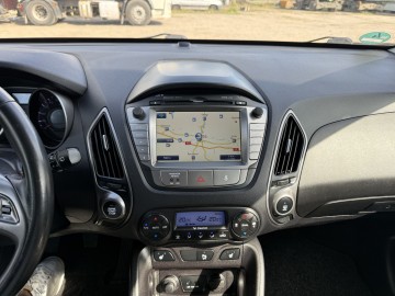 Hyundai ix35 1.6 BENZYNA Klimatronik Nawigacja Ledy Kamera