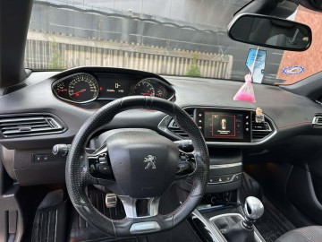 PEUGEOT 308 1,2 BENZ GT LINE