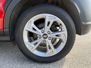 Hyundai Kona BENZYNA Klimatronik Nawigacja Kamera Ledy HAK