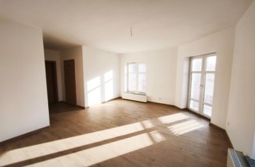 Wynajmę 3-pok. mieszkanie z balkonem, umeblowane, I piętro