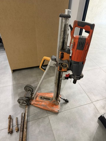Wiertnica Husqvarna DM 220 + statyw DS 250 Stan: sprawny, do
