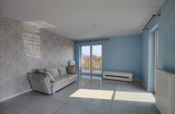 Sprzedam 3 pokoje, 1 piętro, nowe budownictwo - Villa Stary  ...