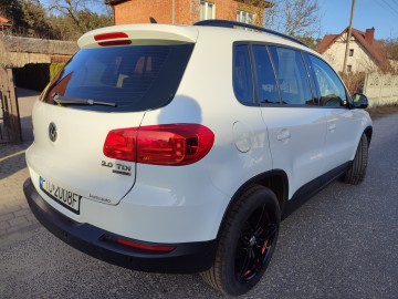 Volkswagen Tiguan 2.0 TDI 140KM * Super Stan * Dobre Wyposaż
