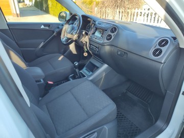 Volkswagen Tiguan 2.0 TDI 140KM * Super Stan * Dobre Wyposaż