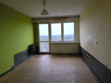 Sprzedam 3 pokoje z balkonem .Okazja!!!