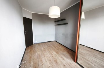 Mieszkanie 2-pok., duży balkon, bdb. lokalizacja, os. Zatorz ...