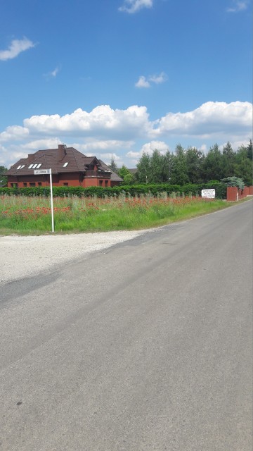 ! Sprzedam działkę w miejscowości = Kraśnica - //- CHORZEŃ =
